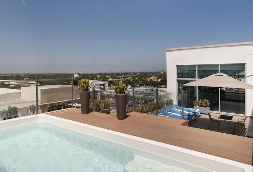 ホテル Hampton By Hilton Valledupar