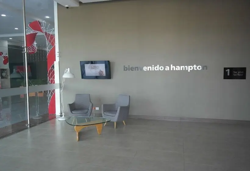 ホテル Hampton By Hilton Valledupar