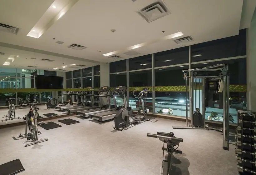 ホテル Hampton By Hilton Valledupar