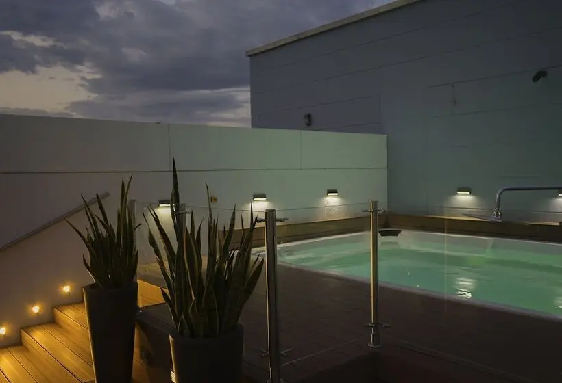 ホテル Hampton By Hilton Valledupar