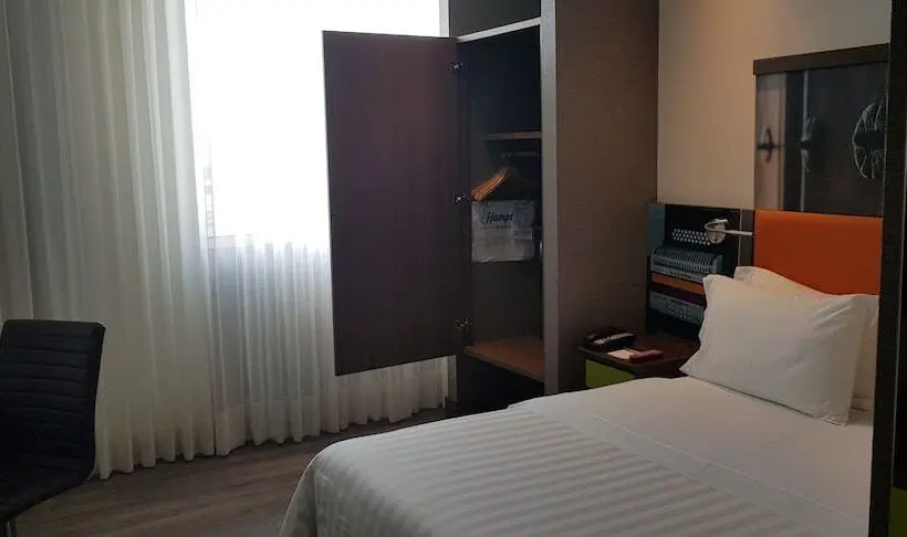 ホテル Hampton By Hilton Valledupar