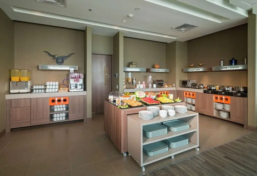 ホテル Hampton By Hilton Valledupar