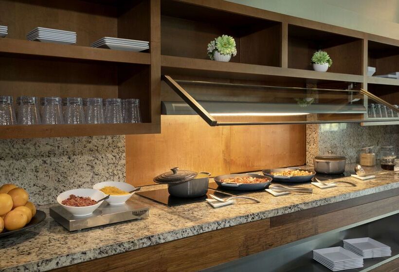 هتل Hyatt Place Manati