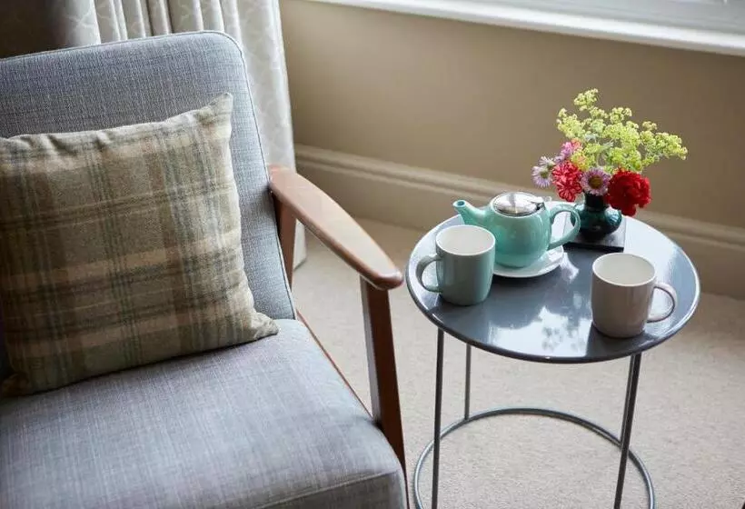 Hotel Lyndhurst House