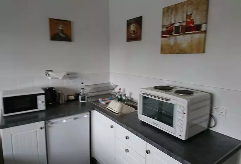 هتل Peresteda Apartments