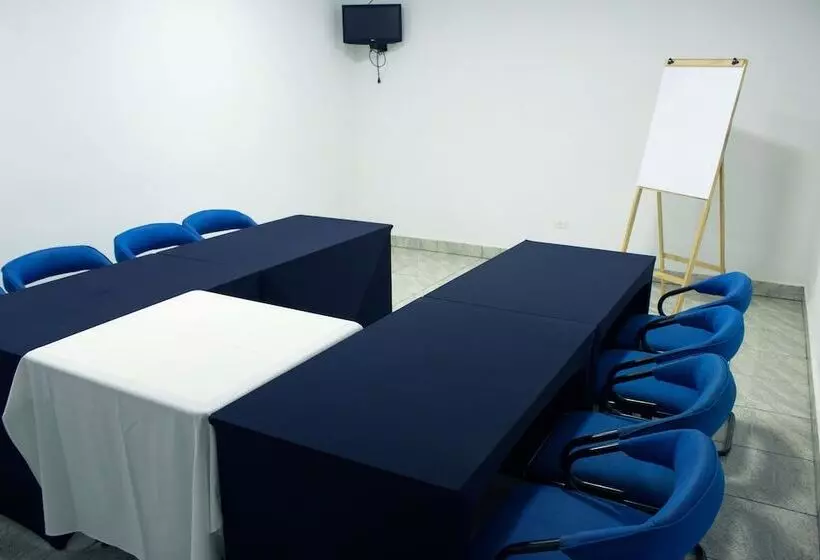 호텔 Rio Claro Plaza