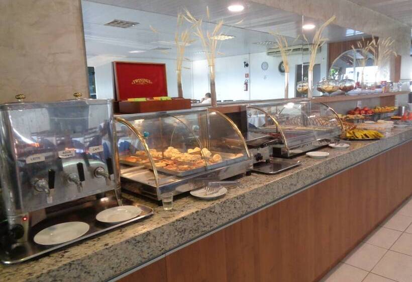 酒店 Rio Claro Plaza