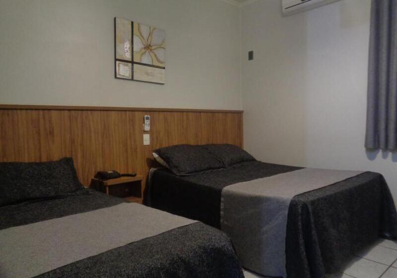 酒店 Rio Claro Plaza