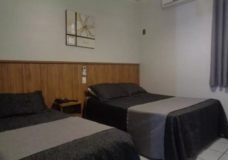 호텔 Rio Claro Plaza