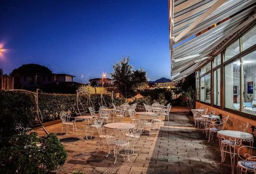 בית מלון כפרי Sandalyon