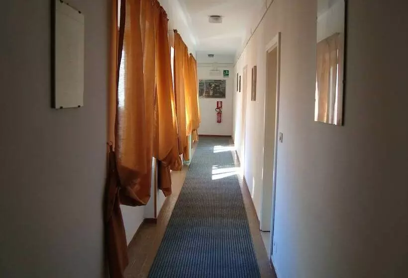 בית מלון כפרי Sandalyon