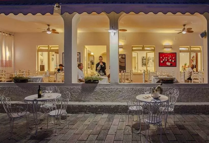 בית מלון כפרי Sandalyon