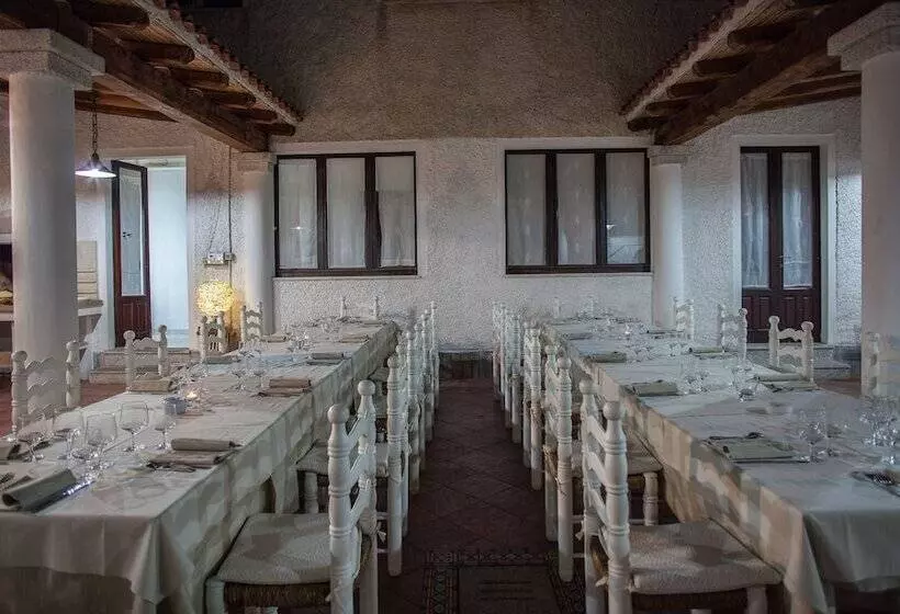 בית מלון כפרי Sandalyon