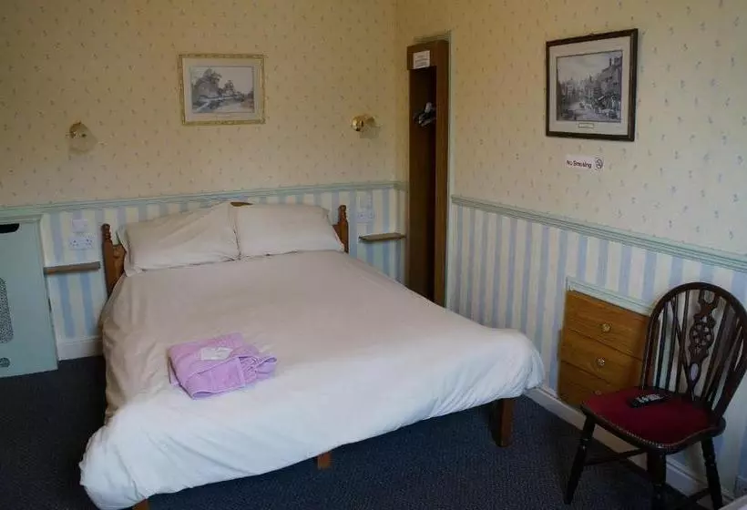 Отель The Captain Guesthouse