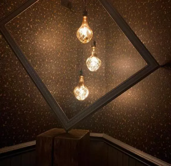 בית מלון כפרי The Curious Fox