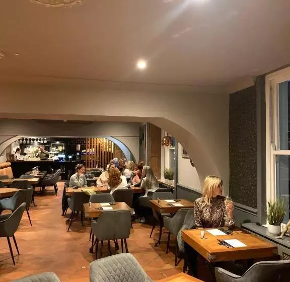 בית מלון כפרי The Curious Fox