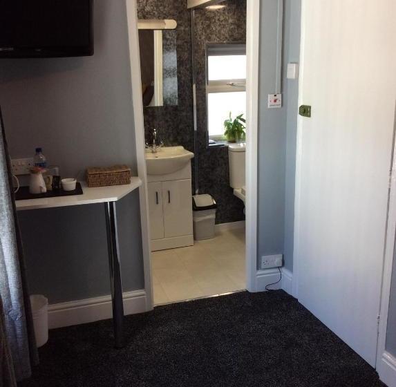 Отель The Westbourne Guest House