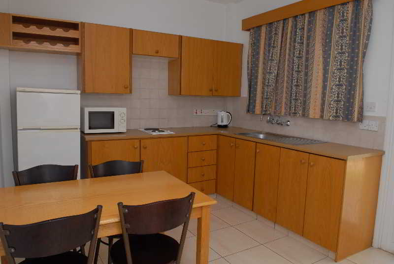 Maistrali Beach Hotel Apts