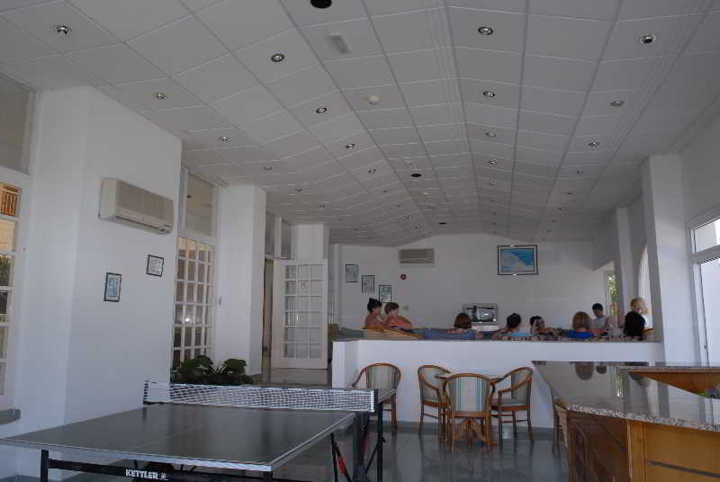 Maistrali Beach Hotel Apts