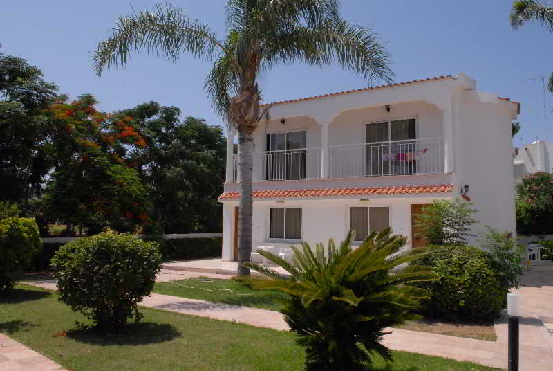 Maistrali Beach Hotel Apts