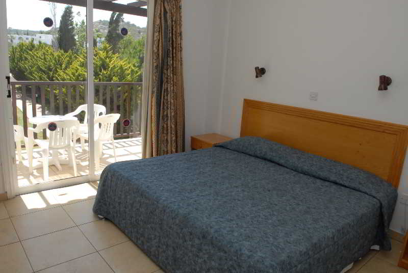 Maistrali Beach Hotel Apts