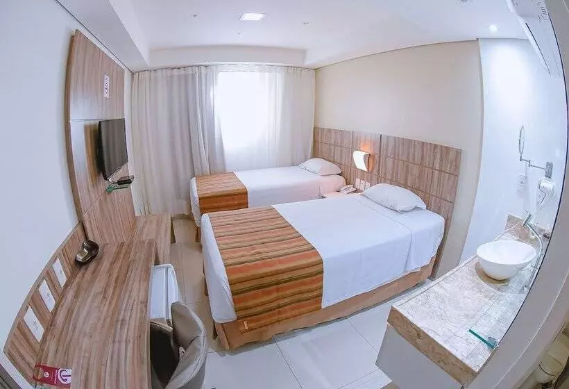 Profissionalle Hotel São Luís