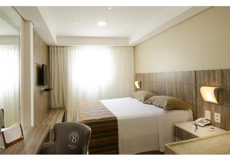 Profissionalle Hotel São Luís