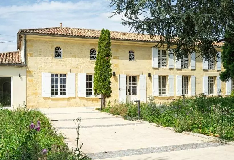 Aamiaismajoitus (B&B) Château Haut Brisson