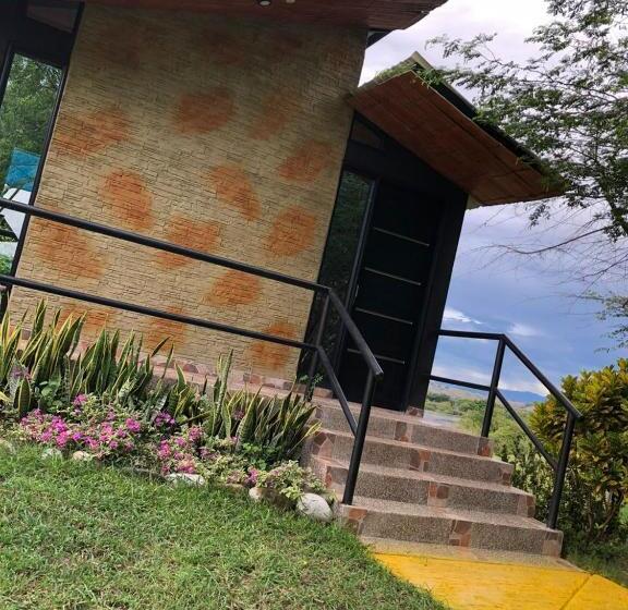 Bed & Breakfast Suite Pacandé , Cerca Al Desierto De La Tatacoa