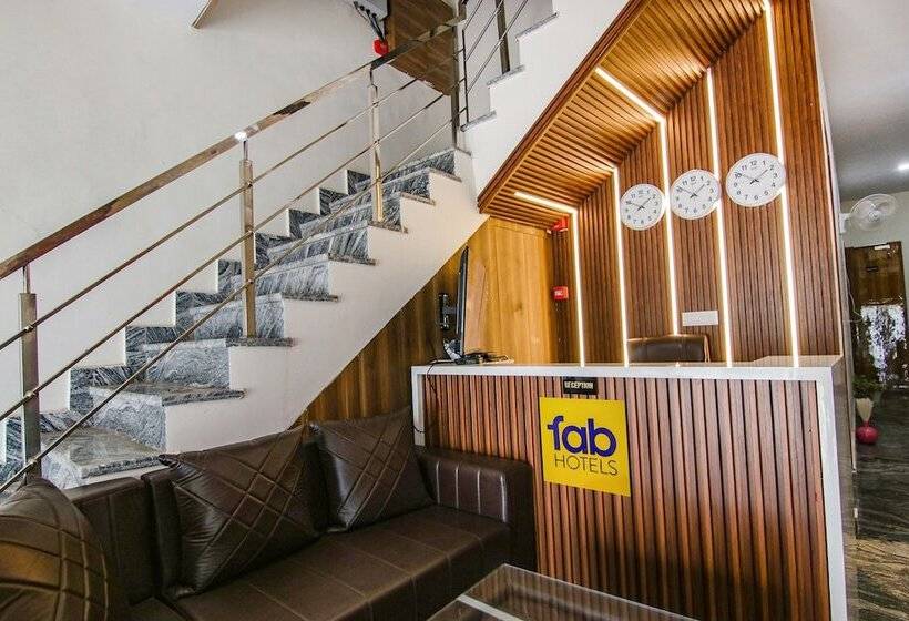 Fabhotel Hc South Crown