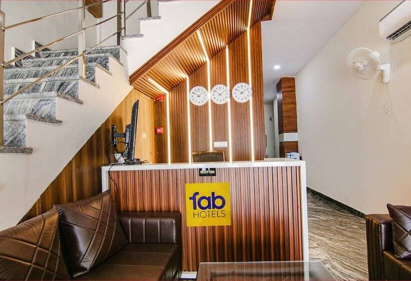 Fabhotel Hc South Crown