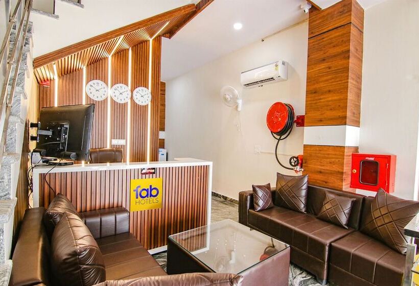 Fabhotel Hc South Crown