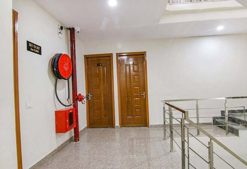 Fabhotel Hc South Crown