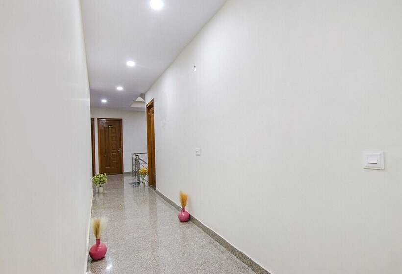 Fabhotel Hc South Crown