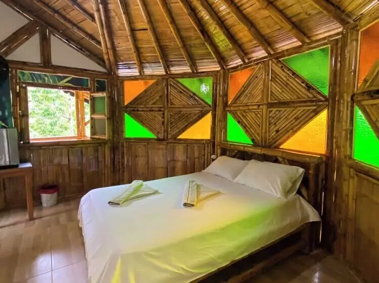 Hotelli Hostería El Sendero Cocorná