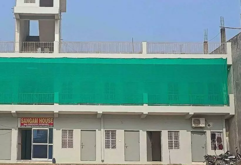 ホテル Spot On Sangam House