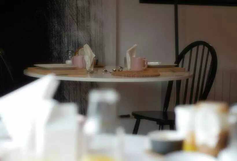 Aamiaismajoitus (B&B) La Maison Dans Les Bois