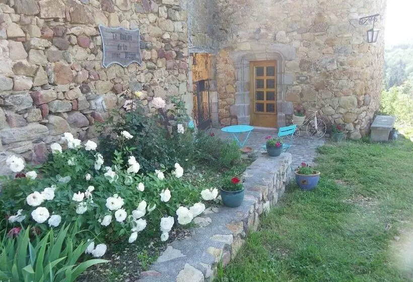 ベッドアンドブレックファースト Le Donjon De La Reine Margot