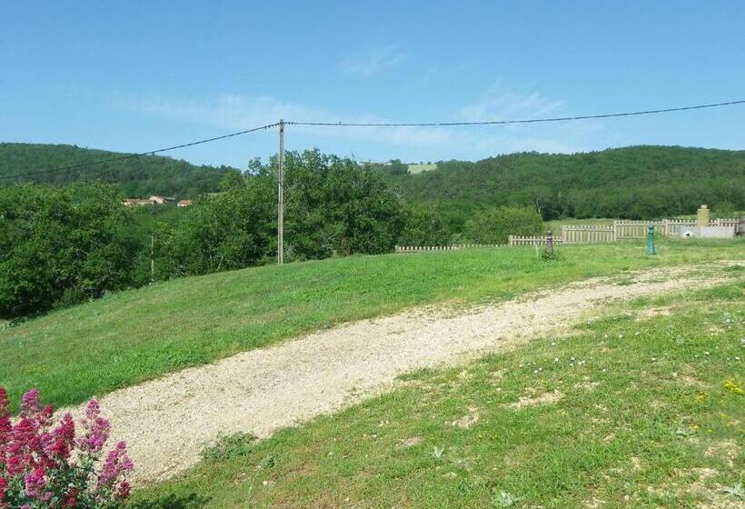 Bed and Breakfast Le Donjon De La Reine Margot