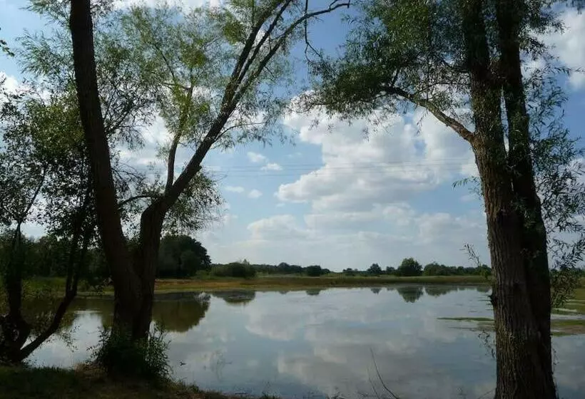 ベッドアンドブレックファースト Le Prieuré De Loups