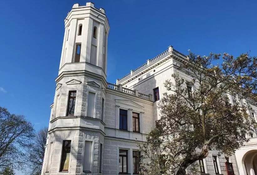 Aamiaismajoitus (B&B) Pension Grandel