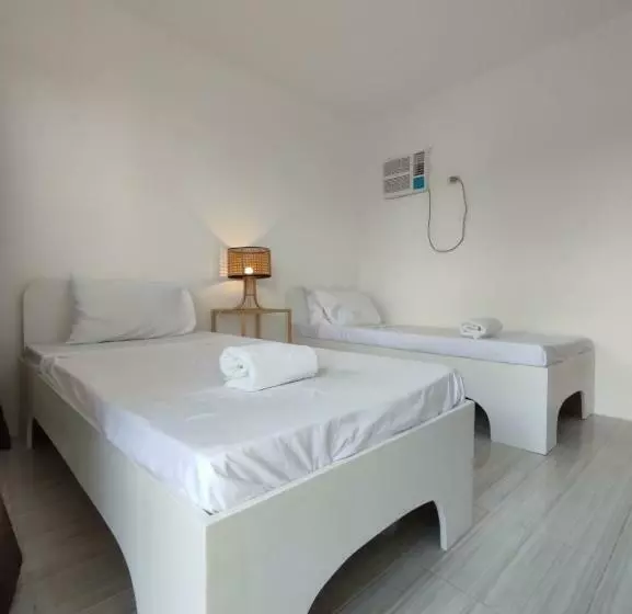 Casa Delrio Resort Camotes