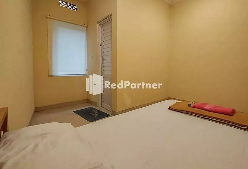 Hotelli Batu Homestay Puncak Mitra Reddoorz