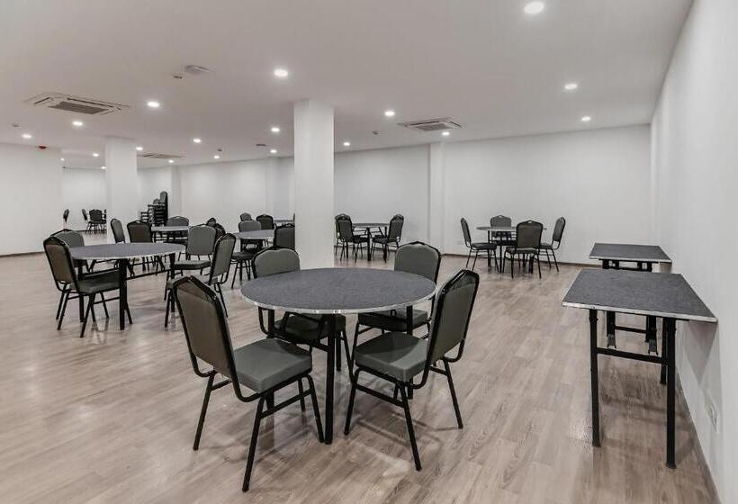 호텔 Super Townhouse 096 Lohia Park