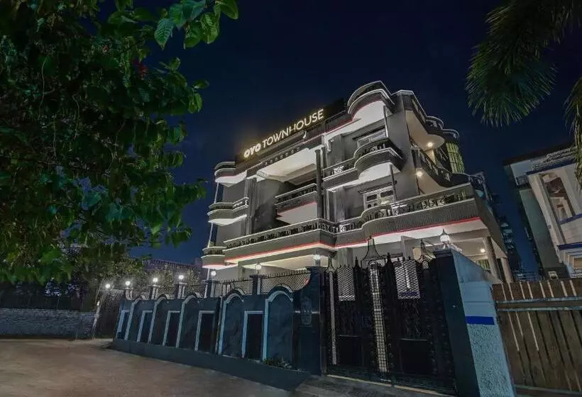 Hotelli Super Townhouse 096 Lohia Park