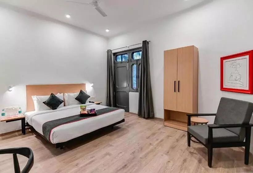 Hotelli Super Townhouse 096 Lohia Park