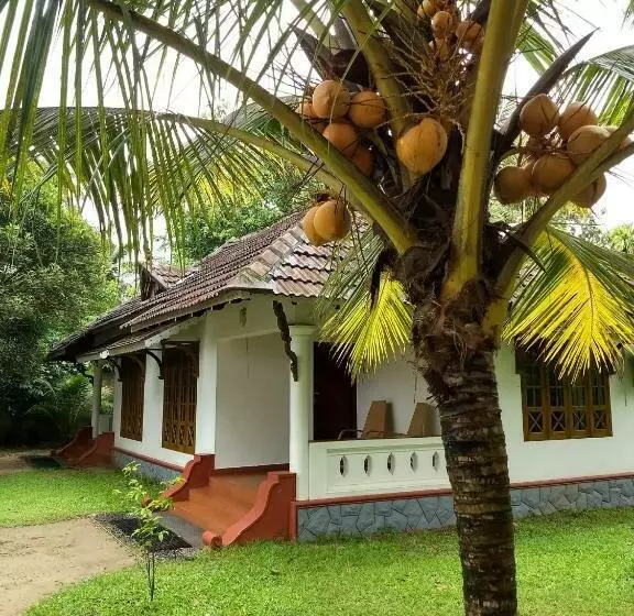 Palmgrove Lake Resort