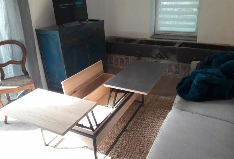 Majatalo La Cave Au Chat Pitre / L étable