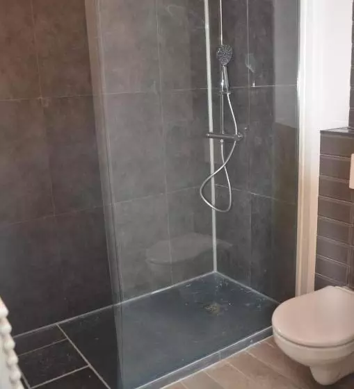 Majatalo La Cave Au Chat Pitre / L étable