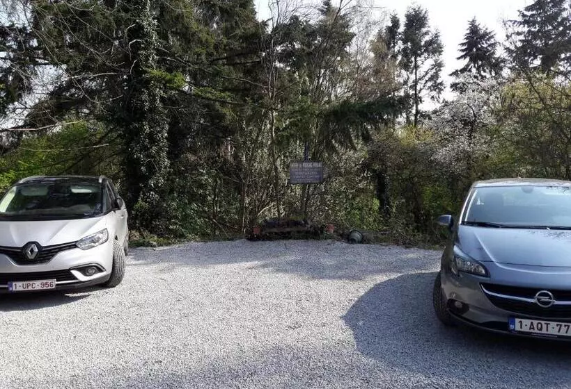 Majatalo La Cave Au Chat Pitre / L étable